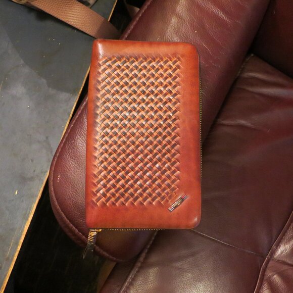 montblanc zip wallet leather weave - Picture 1 of 9